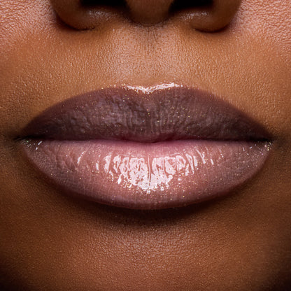 Close-up swatches of Colourpop Peach Mochi Fresh Kiss Glossy Balm on models’ lips, showing sheer peachy shimmer and high-shine finish, highlighting how this Lip Gloss & Lip Oil hybrid looks on different skin tones.
